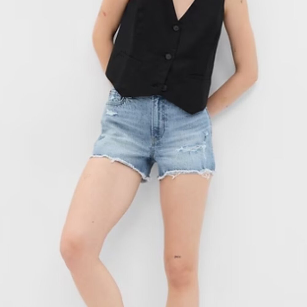 GAP Denim Shorts 3" Cheeky Short High Rise Distressed Size 27/4